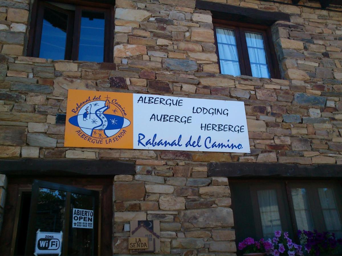 Albergue La Senda Rabanal del Camino Exterior foto